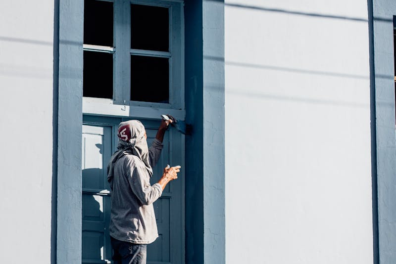 painting the exterior