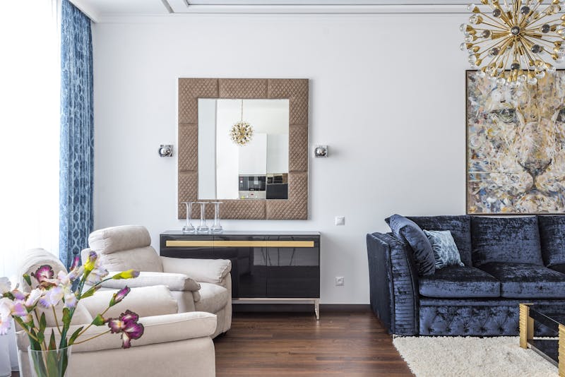 accent wall and matching furniture and decor